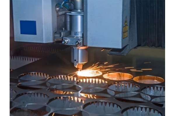 What are the differences between laser cutting and wire electrical discharge machining?